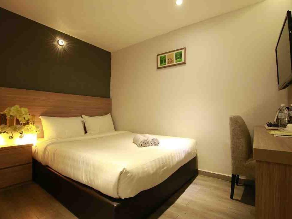 Hotel 99 Pusat Bandar Пухонг Екстериор снимка