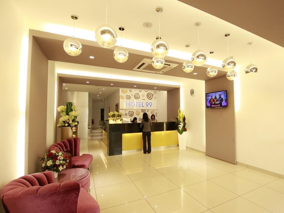 Hotel 99 Pusat Bandar Пухонг Екстериор снимка