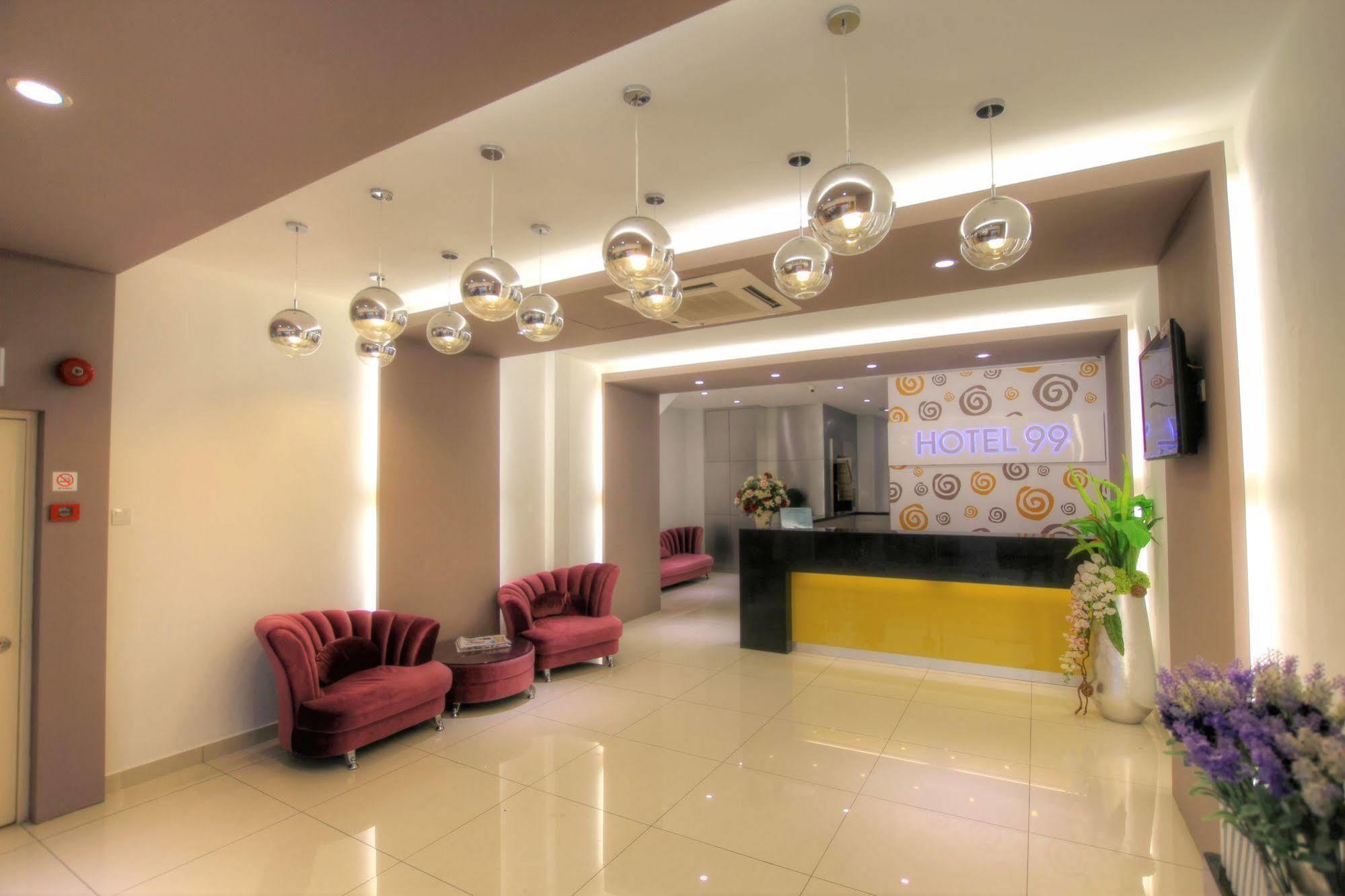 Hotel 99 Pusat Bandar Пухонг Екстериор снимка